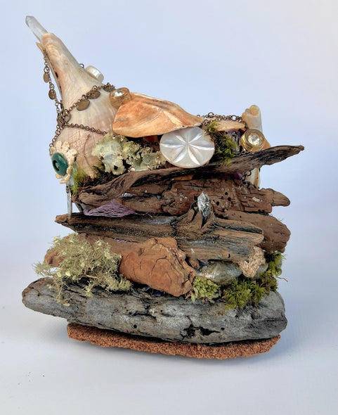 Abbott, Stacy Title: Buttons and Baubles [A Fairy House]