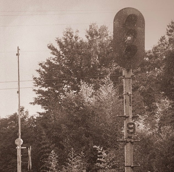 Berg, Gregory title: Grade Crossing