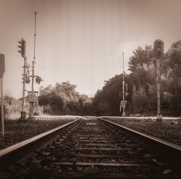 Berg, Gregory title: Grade Crossing