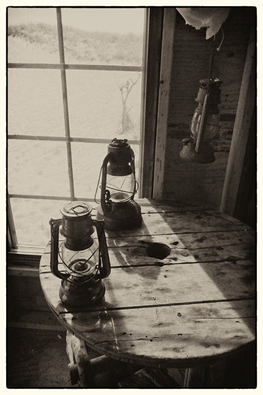 Cyane Lowden Title: 3 if by Sea