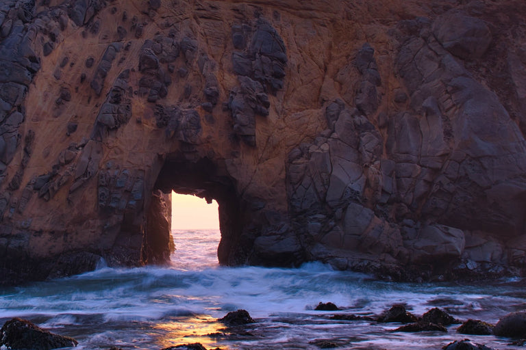 Santosh, Venkat  title: Radiant Arch