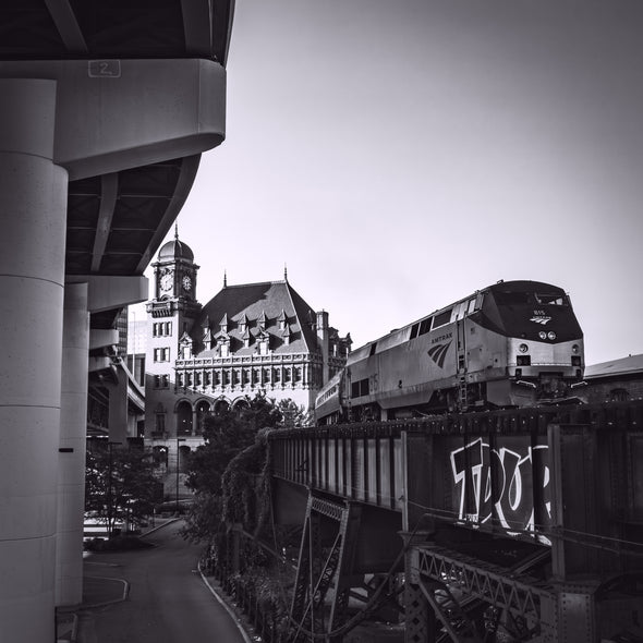 Tommy Nikitiuk Title: Mainstreet Black and White