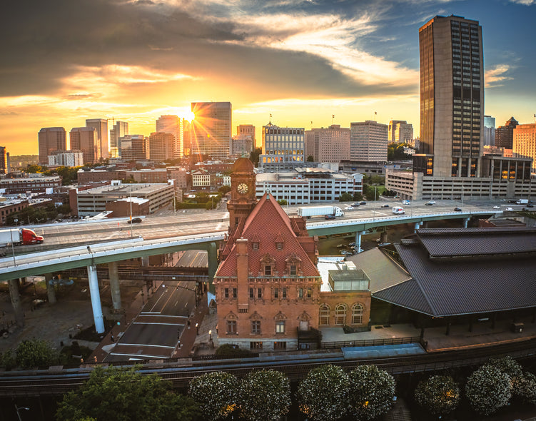 Tommy Nikitiuk Title: Mainstreet Sunset Over Downtown