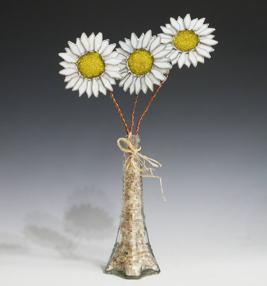 Gellatly, Karen Title: Sunflowers with Eiffel Tower Vase